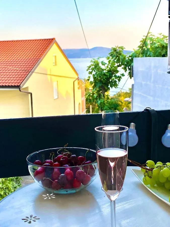Modern Couples Coastal Getaway Mm Διαμέρισμα Crikvenica 0*,  Κροατία